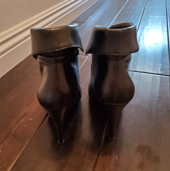 Banana Republic Black Leather Stiletto ENA Booties - Picture 4 of 8
